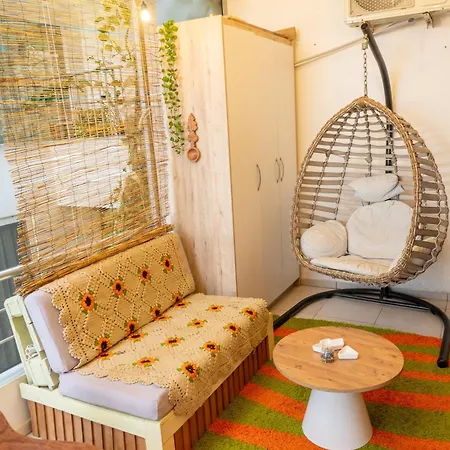 Flip Side - Retro Seaside * Sarande